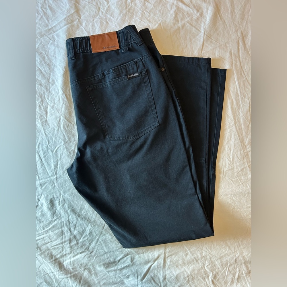 Columbia Men's Dark black Relaxed Jeans